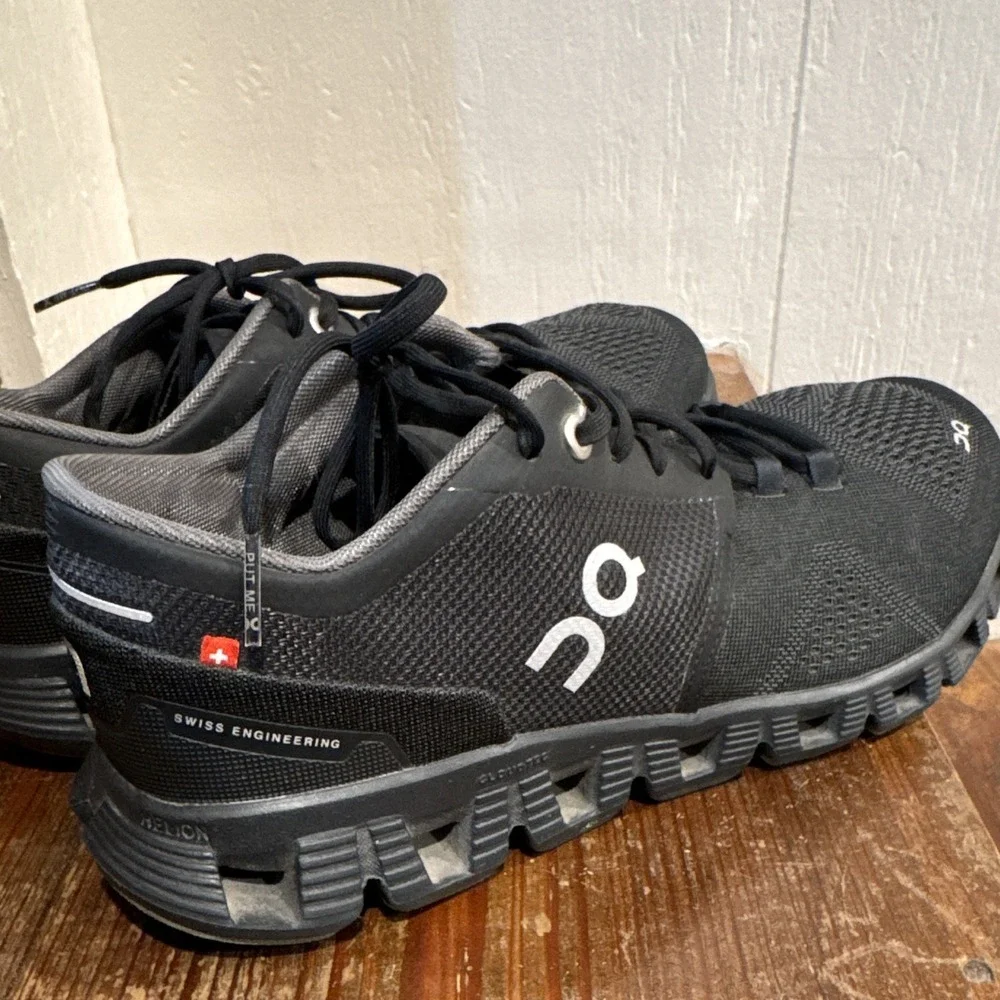 On Cloud X Women's Sz 8  Cross Training Shoe Black/Asphalt Low-top Lightweight
